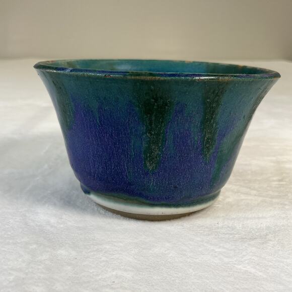 Studio Art Pottery Bowl Hand Thrown Signed Glazed 4" x 7" Benefits Charity - Picture 4 of 9